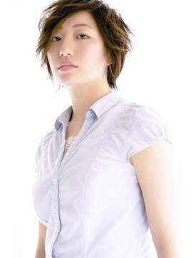 カールで動きを出して☆かっこいい大人の女性に